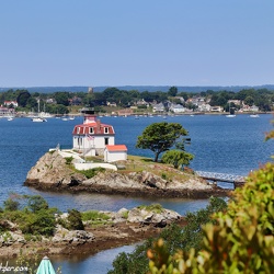 Pomham Rocks Lighthouse