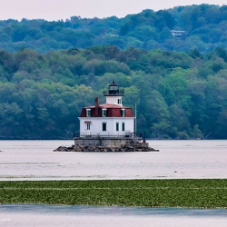 Esopus Meadows , New York
